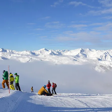 Apartment Chaleureux 2 Pieces Avec Balcon Sud, Proche Pistes Et Commerces A Mottaret - Fr-1-182-5 Meribel